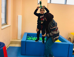 نعمل من اجل حياة افضل لاطفالكم